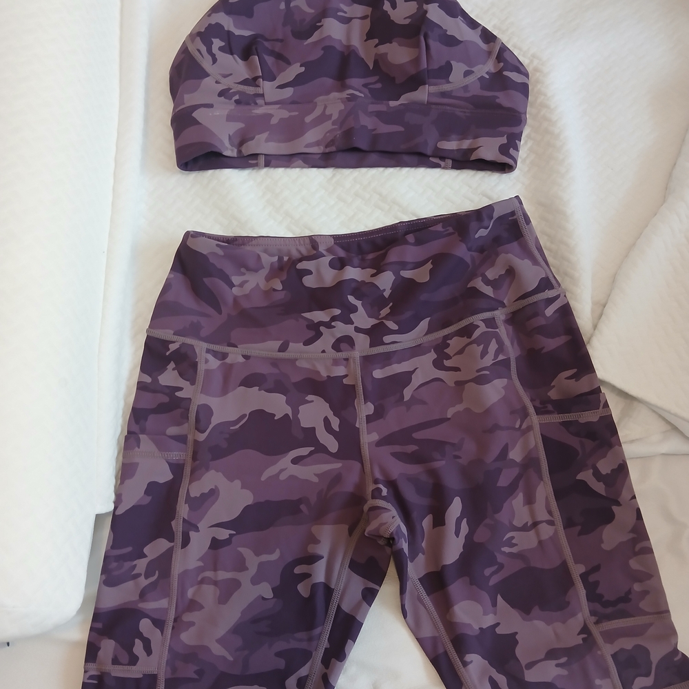 Women's Purple Camouflage Leggings SET SIZE 6